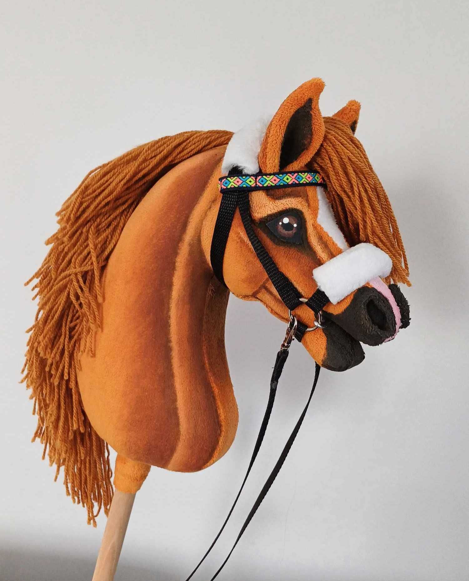 Rudy konik Hobby Horse A4 + sprzęt kasztan