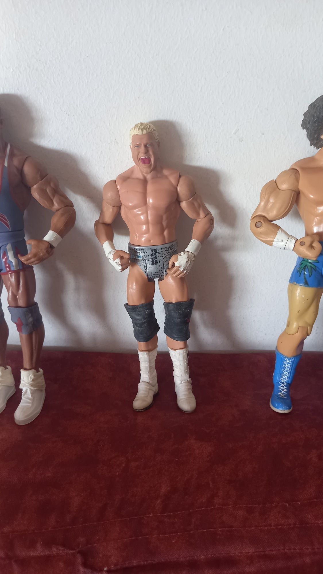 Conjunto 6 bonecos WWE (usados)