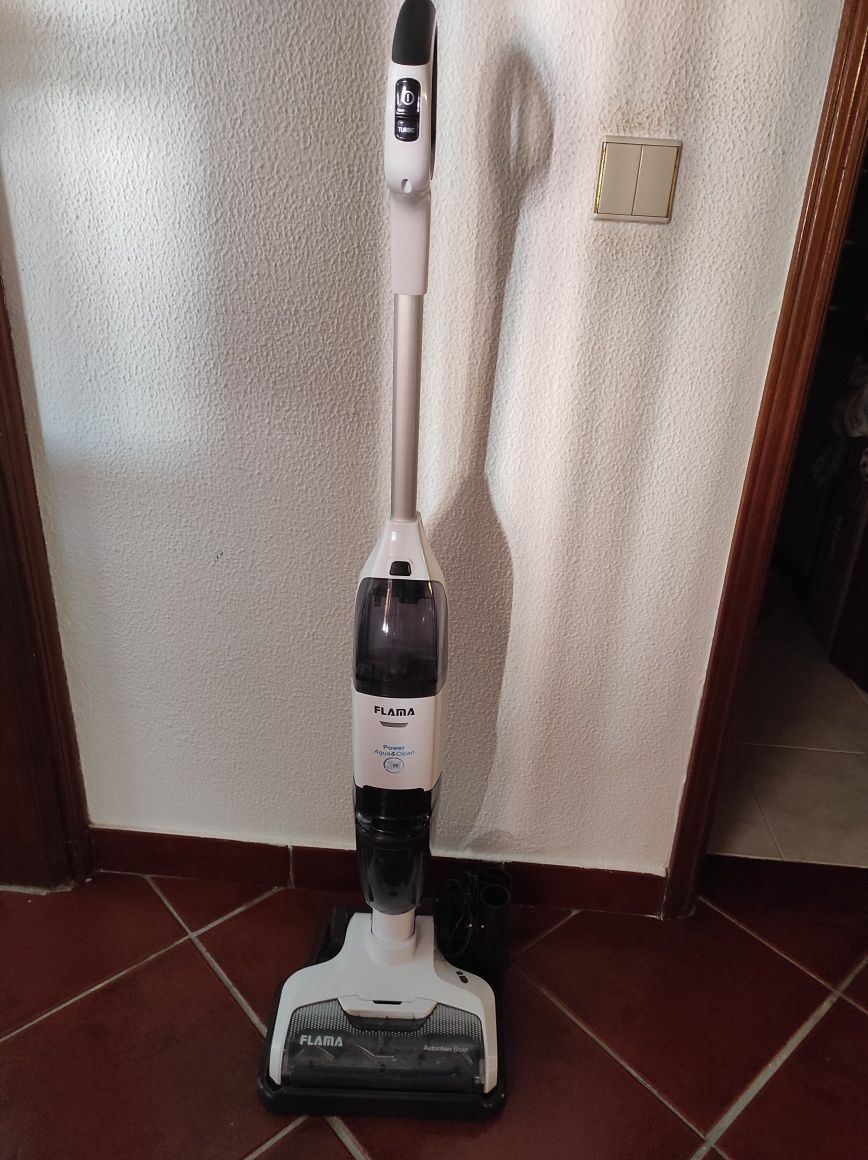 Aspirador Vertical FLAMA 1690FL Água 3em1 (22.2 V)