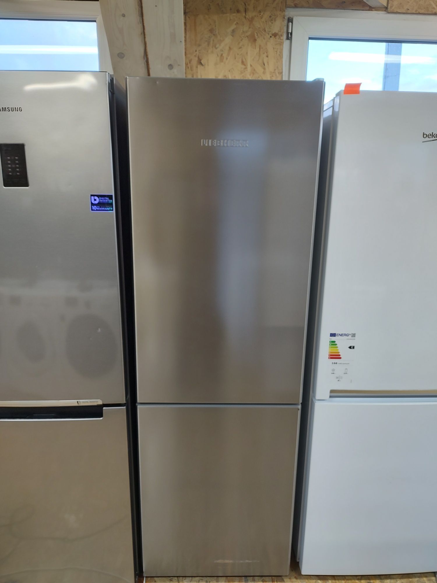 NoFrost Холодильник фірми Liebherr, висотою 185см, привезений з Німечч
