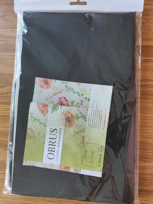 Czarny obrus cerata 90x140