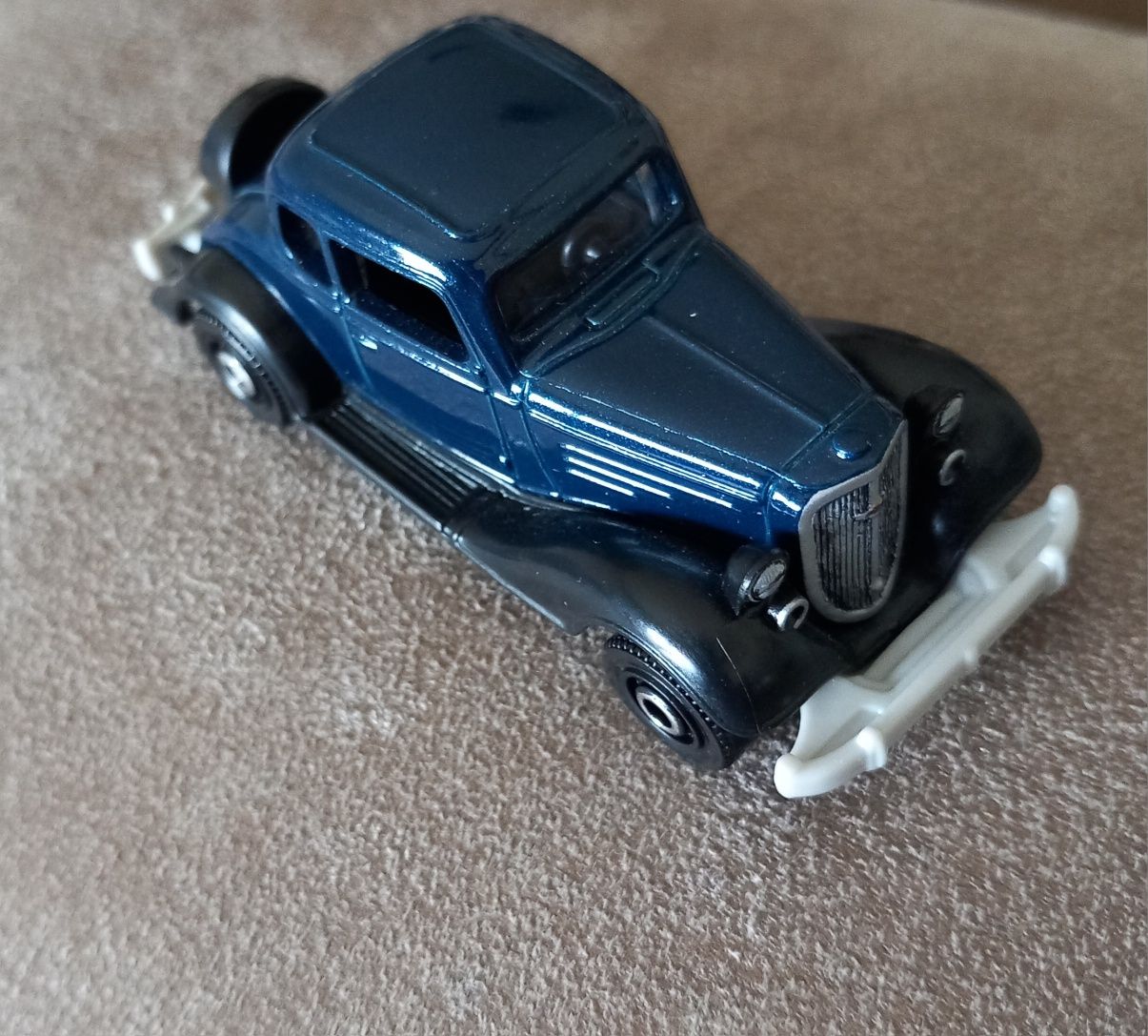 Chevy Master Coupé Matchbox