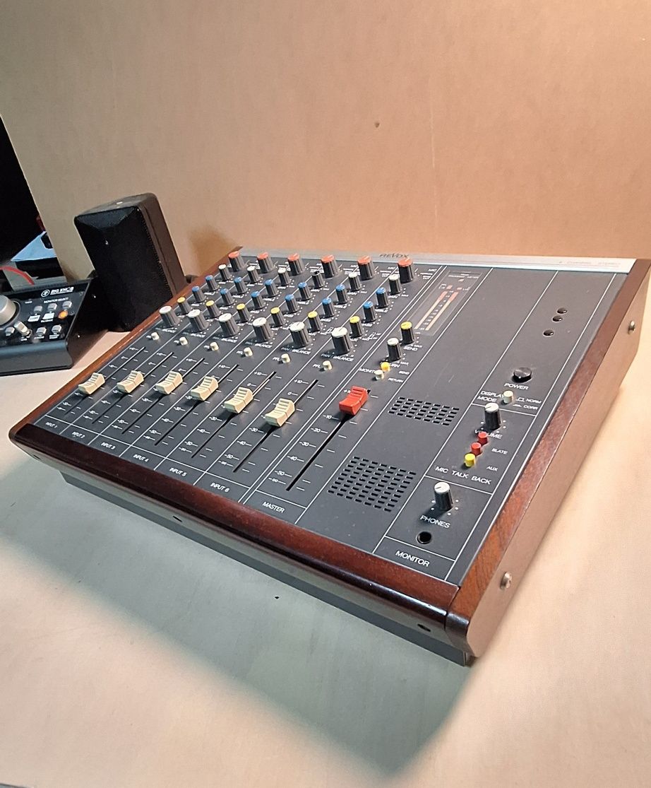 studer revox c279 mesa de mistura
