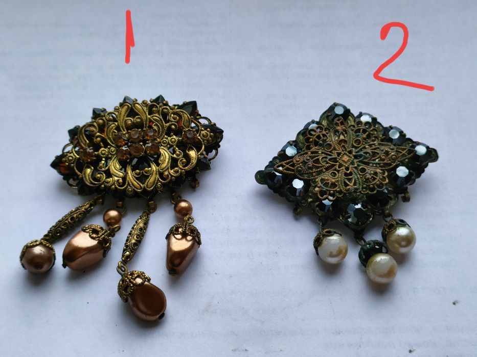 Брошь  Чехия  старая