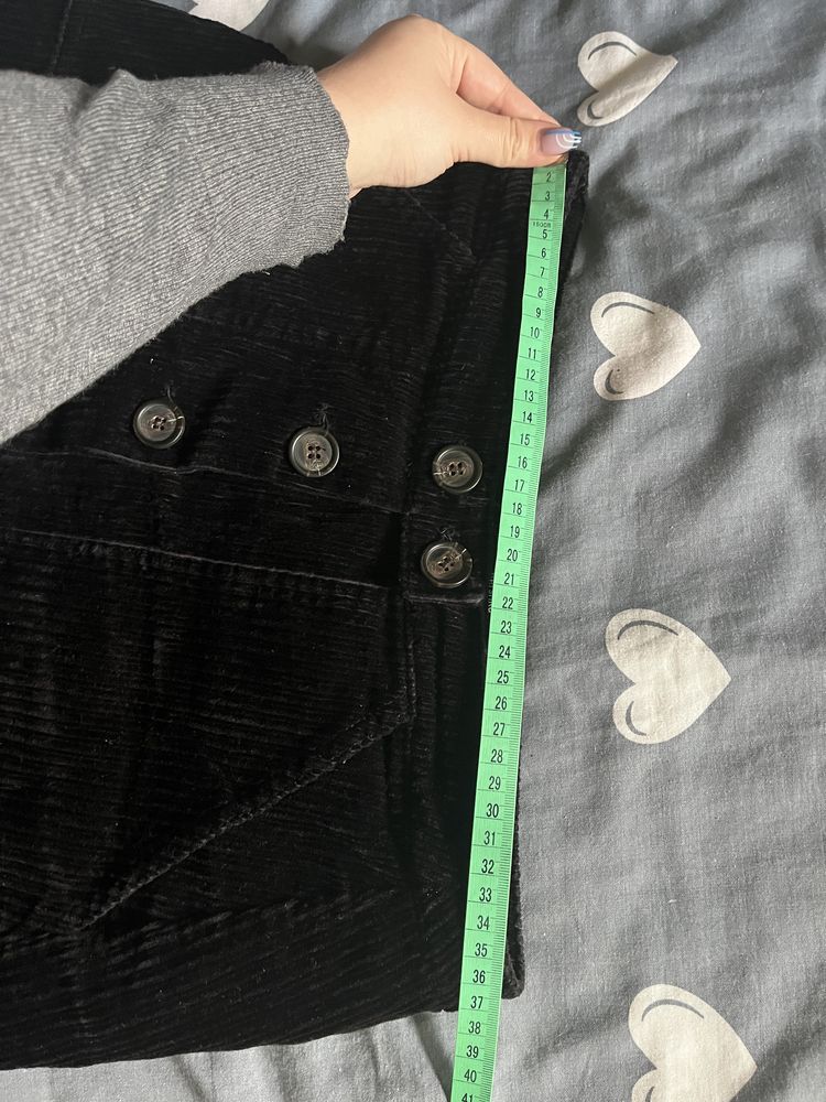 Czarna krótka spódnica mini prążkowana z kieszeniami