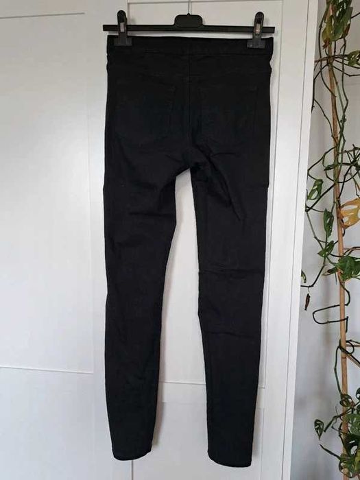 czarne rurki H&M - uniwersalny styl, rozm. 34