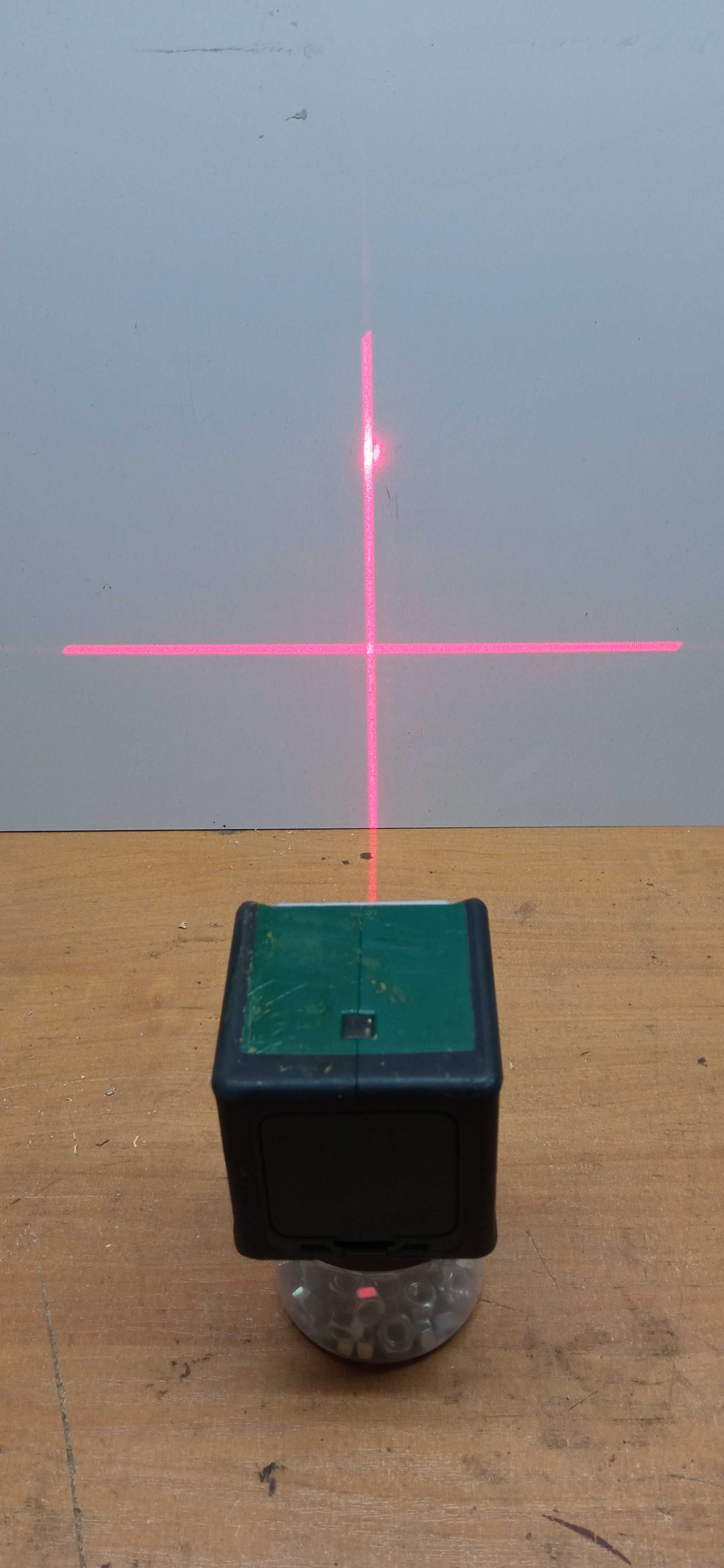 Laser krzyżowy Bosch Quigo