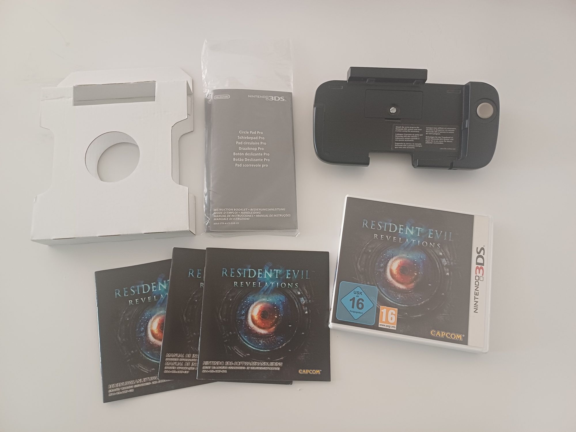 Resident Evil Revelations Collector's Edition Circle Pad Nintendo 3DS
