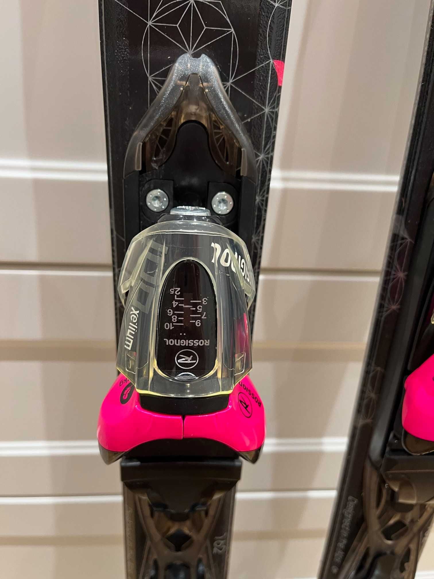 Nowe narty ROSSIGNOL Attraxion 162 CM z kijkami i pokrowcem na narty