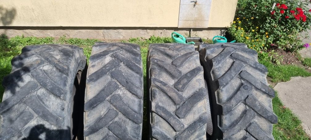 Mitas 405 70r24 .