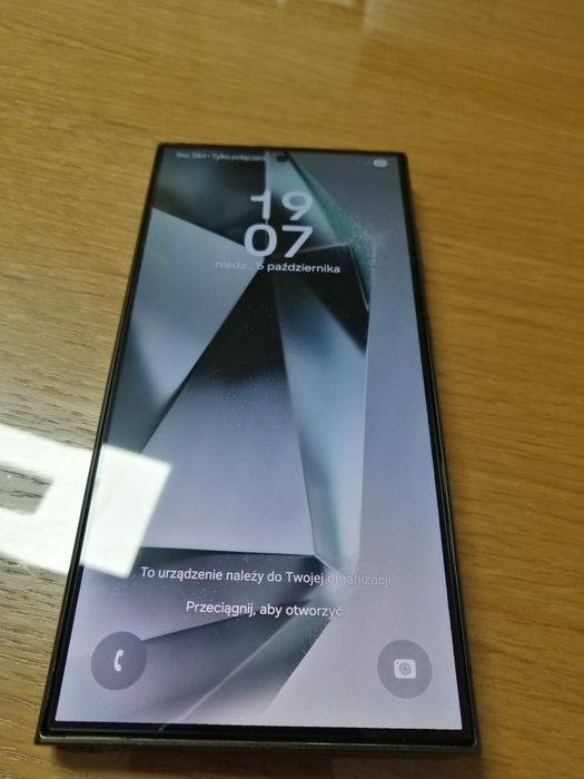 Samsung s24 ultra stan idealny.