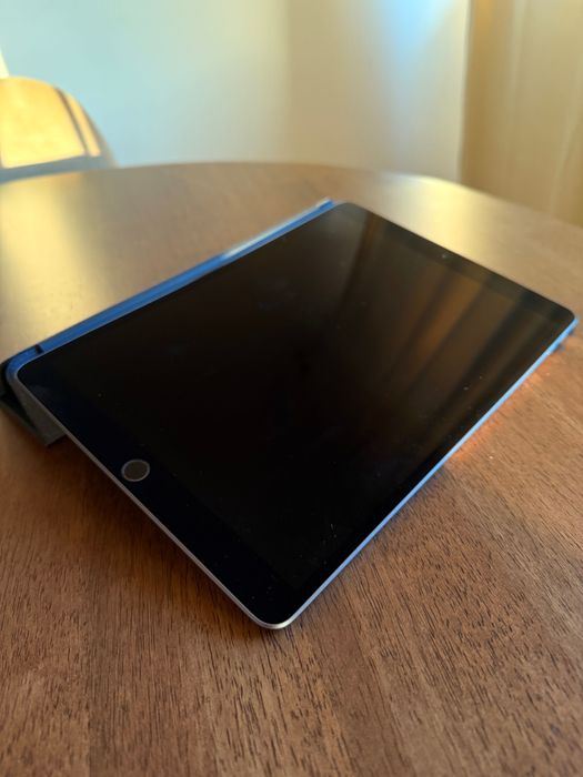 iPad Air 3 (2019, A12 series) 10.9"