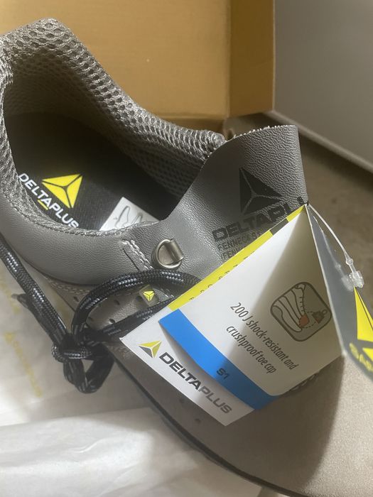 Buty ochronne  Delta Plus nowe