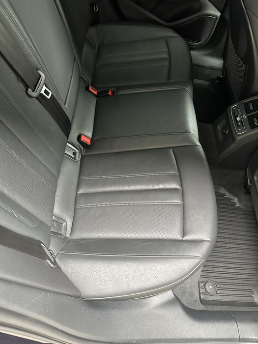 Продам власний автомобіль Audi a4 b9