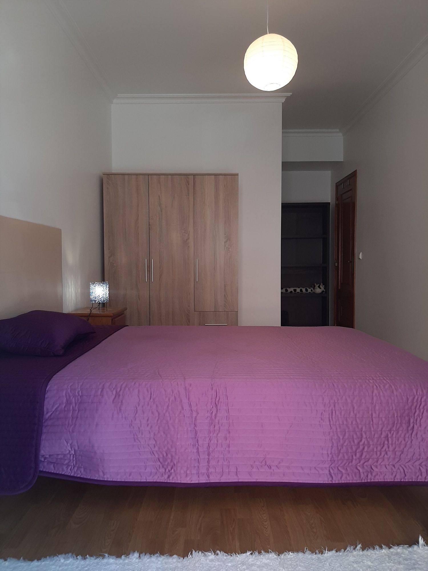Quartos para arrendar em apartamento T3 na Covilhã