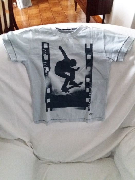 Lote de roupa de menino. Tamanho 3 anos. Ótimo estado.