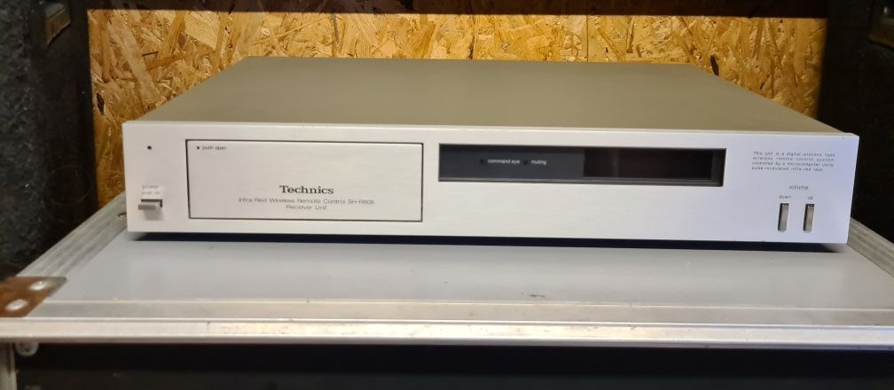 Technics SB-R808