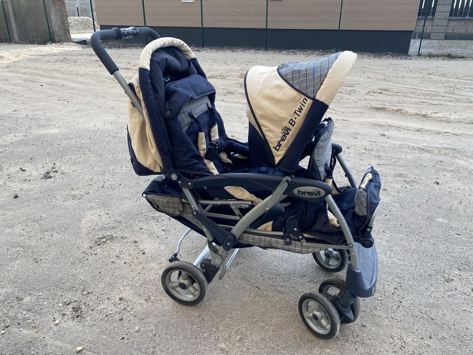 Продам коляску BREVI для двійнят