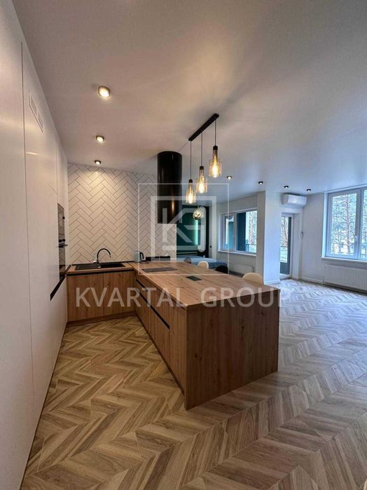 БЕЗ КОМІСІЇ!!! Двушка з дизайн ремонтом. ВИД на ЛІС. Виїзд на Київ