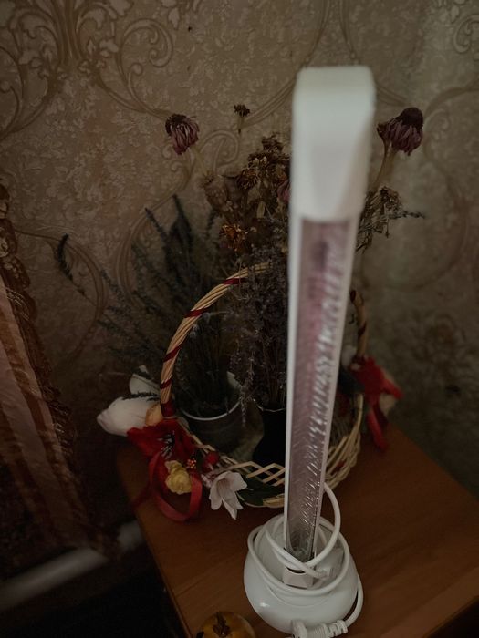 Лампа кварцова на підставці