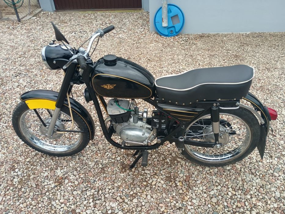 Motocykl WSK 125 super