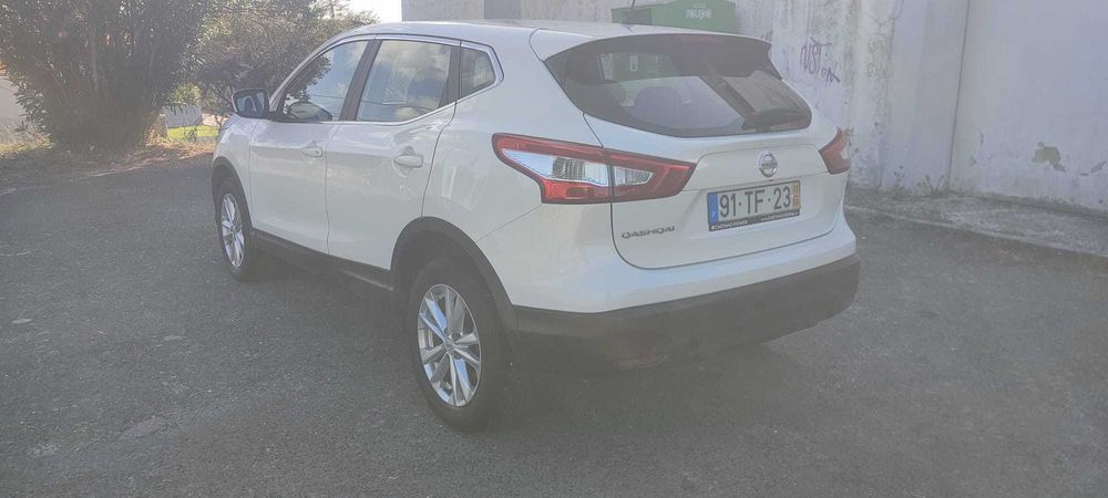 Nissan Qashqai DIG-T Acenta 2017 - COMO NOVO!