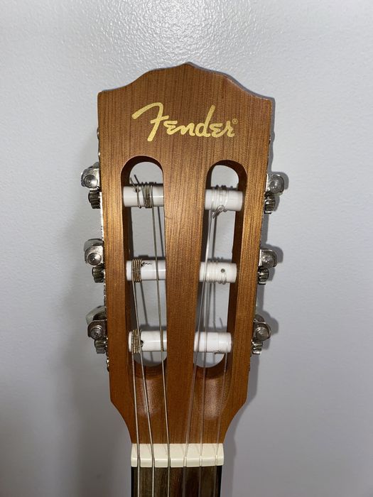 Guitarra Fender Educacional