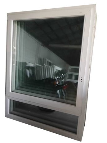 Niemieckie, używane okno PCV 130 x 170 cm Skład Okien Nowych/Używanych