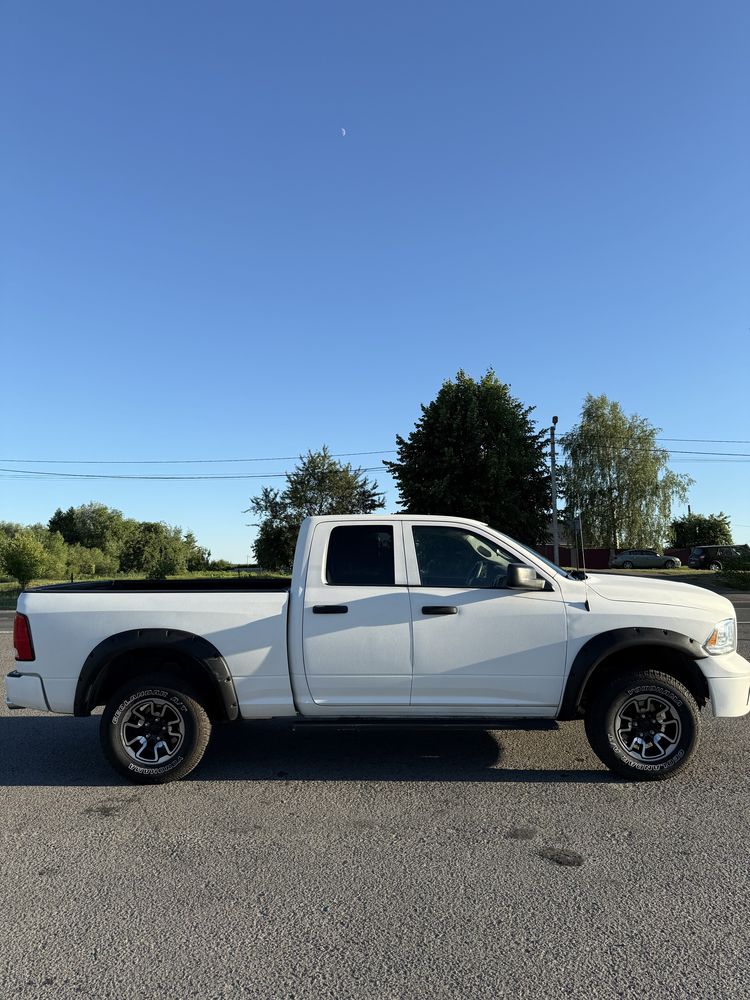 Dodge Ram 5.7 2015