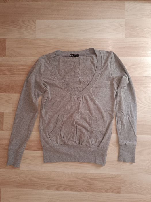 Używana szara bluza kangur rozmiar M/L