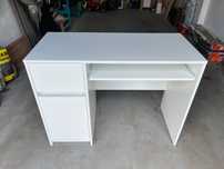 Białe biurko Ejler ikea