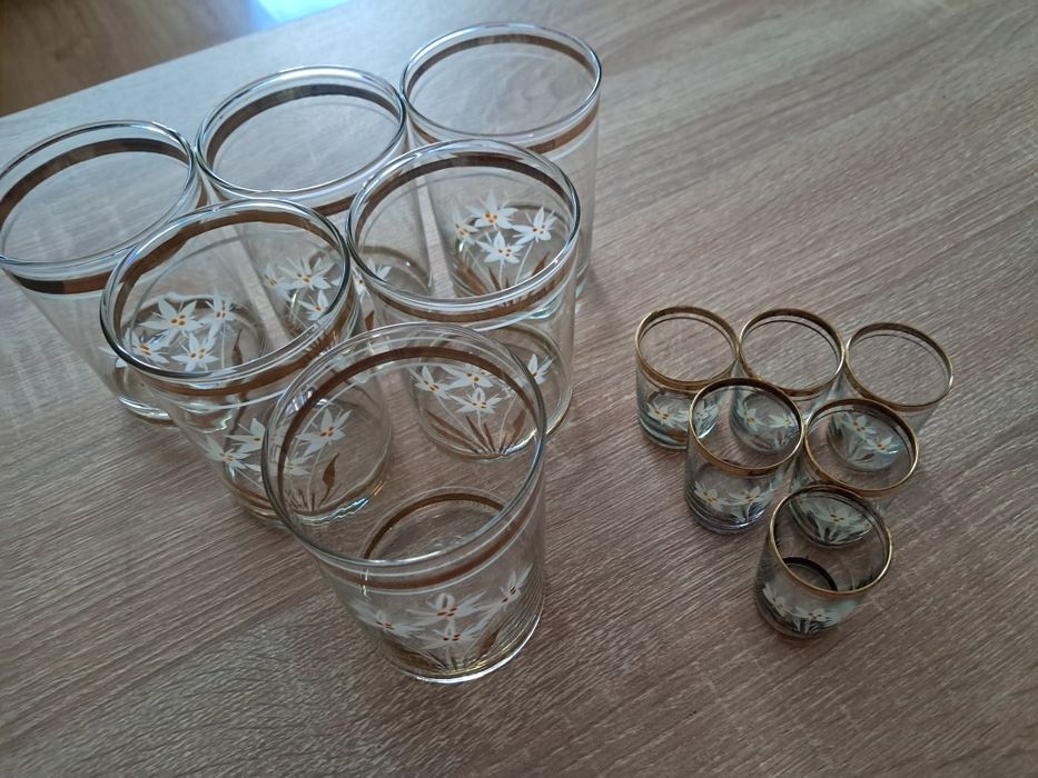 Komplet szklanki plus kieliszki