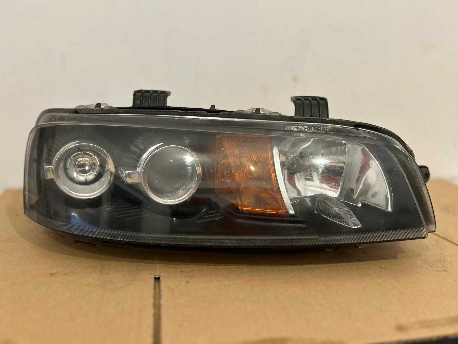 Lampa prawa przednia Fiat Punto II