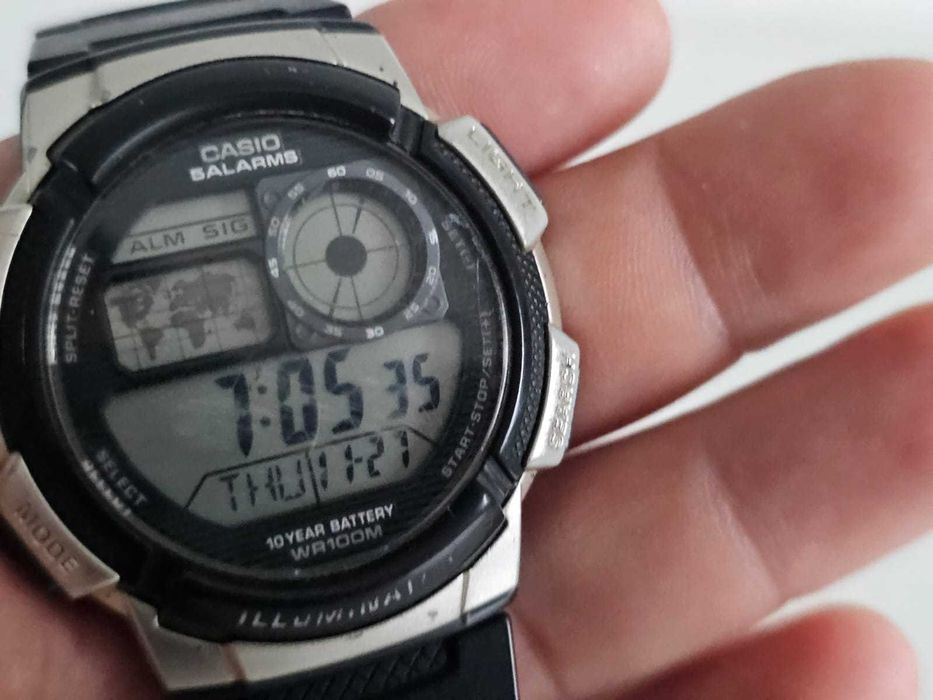 Casio AE-1000W zegarek męski sportowy elektroniczny