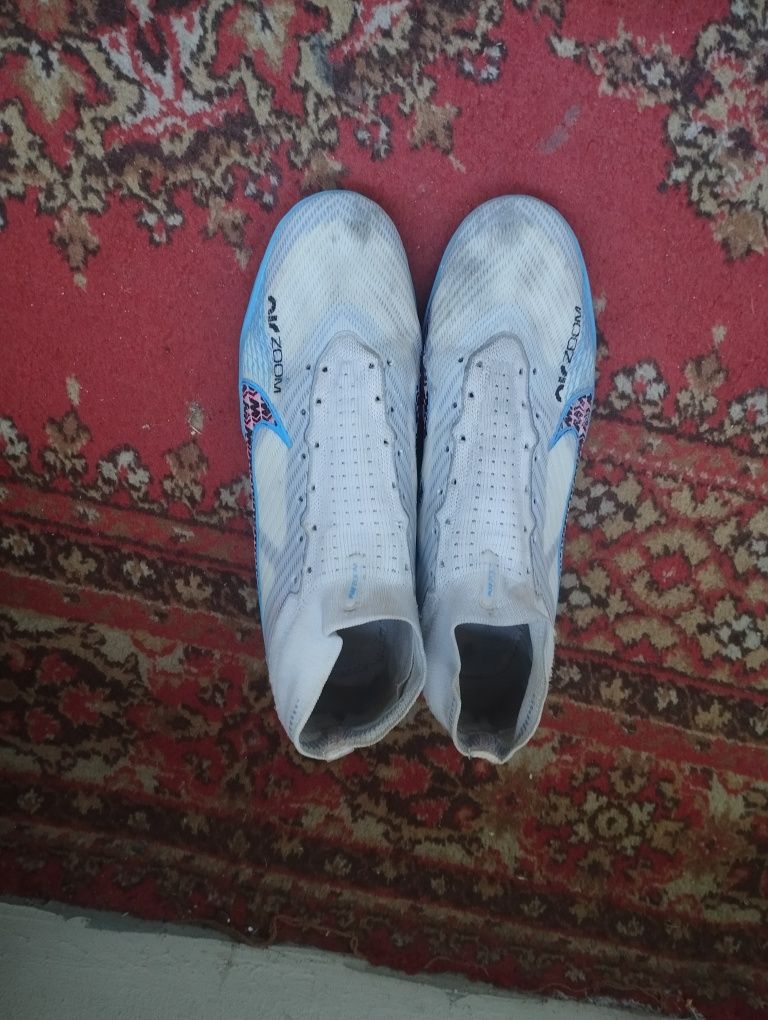 Продам сороконіжки Nike Mercurial air zoom  оригінал