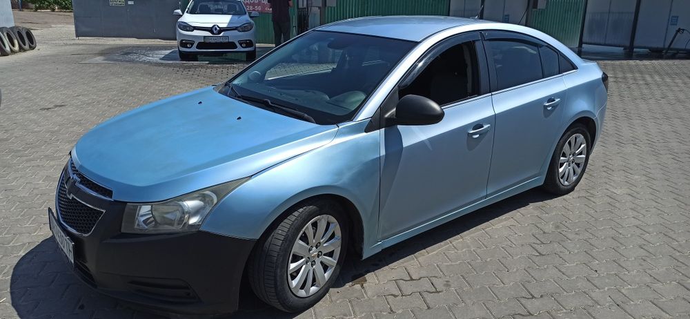 Шевроле Круз, 1,8, Chevrolet. Авто под такси или первую машину