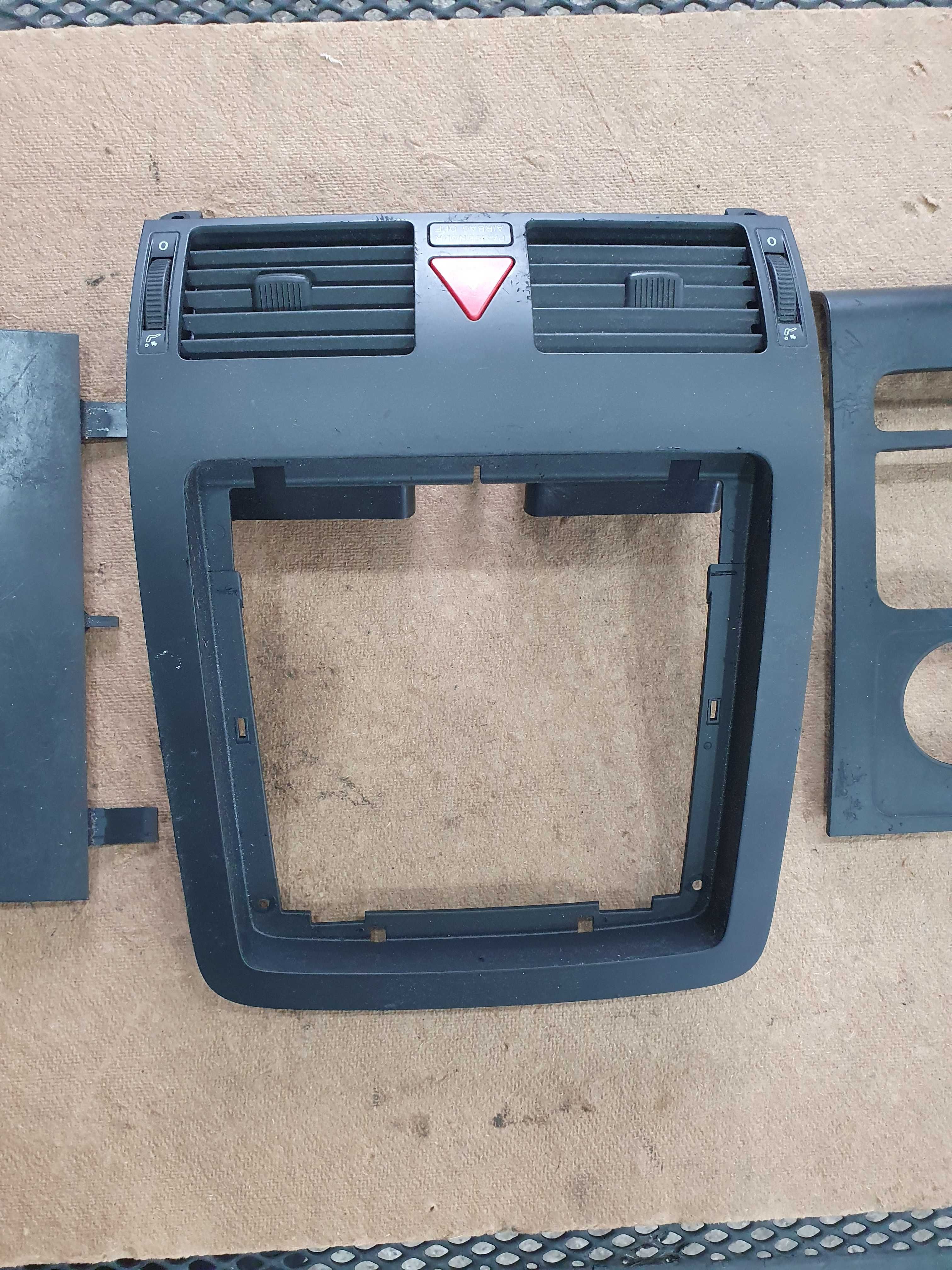 Panel konsola ramka kratka Vw Touran 04 rok kpl