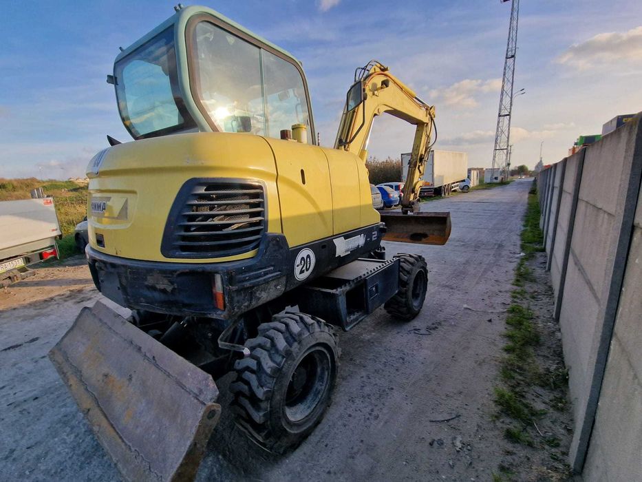 Koparka kołowa minikoparka   Yanmar B55W-2  2011 r, 4400 mth