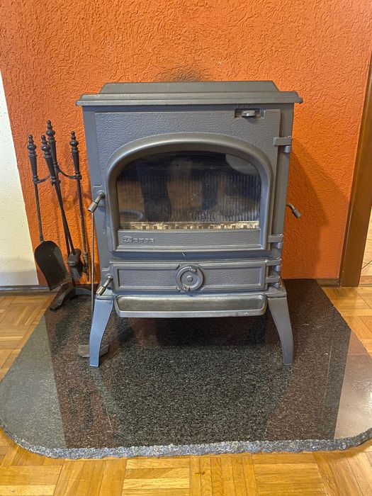 Piecyk żeliwny na drewno Dovre 450/koza