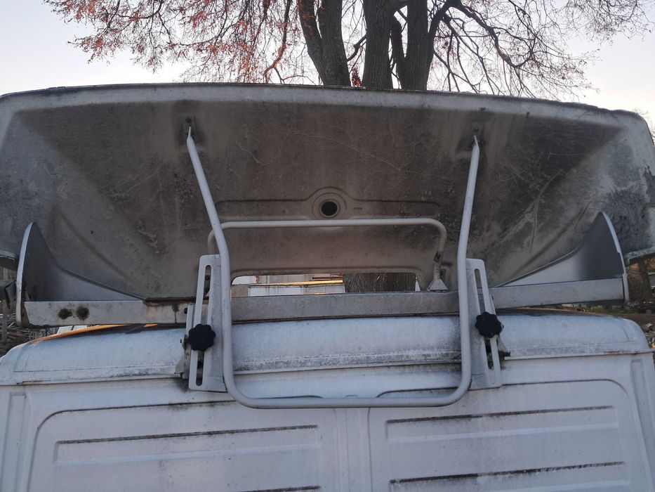 Спойлер на вантажний автомобіль мерседес 814