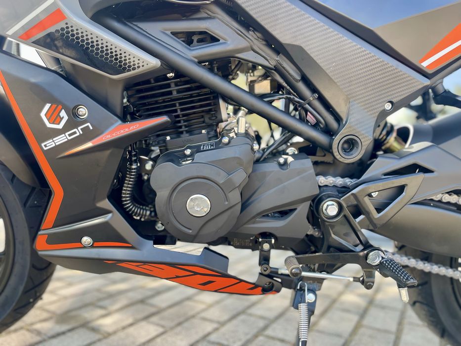 Мотоцикл GEON VERTEX 300