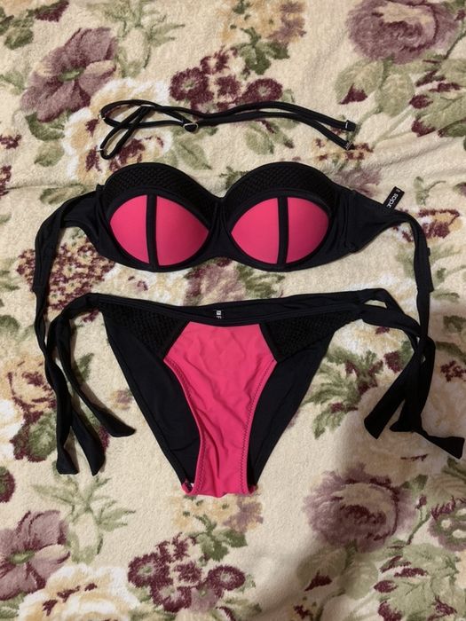 Красивый купальник