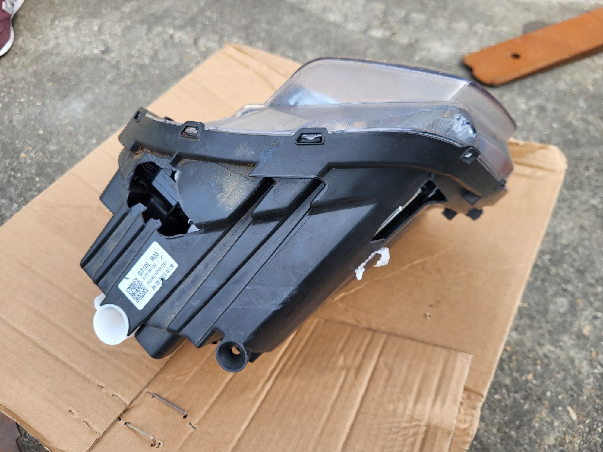 Hyundai Tucson IV G710L lampa lewa przednia dolna eu OEM