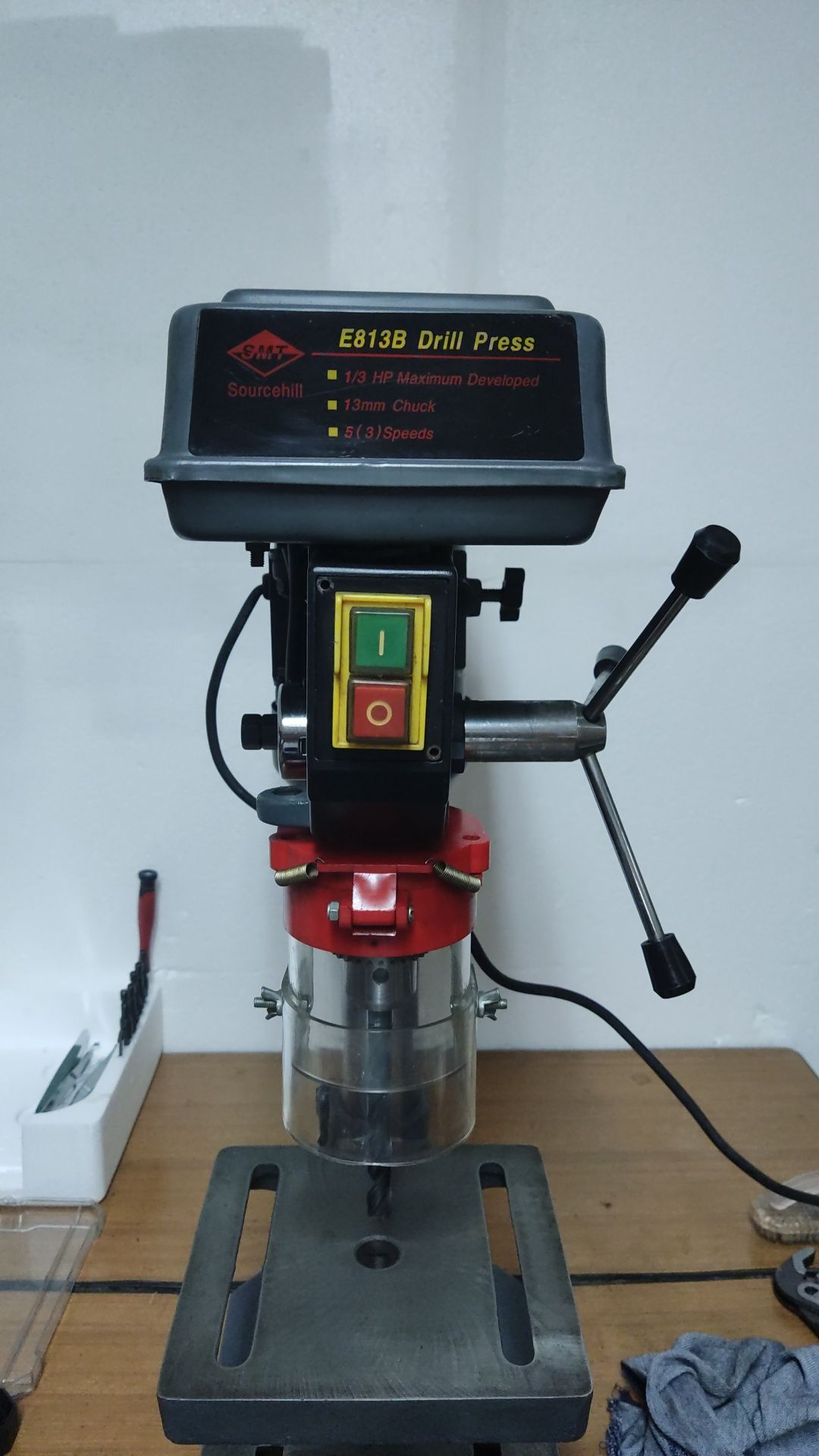 furadeira de bancada (drill press)