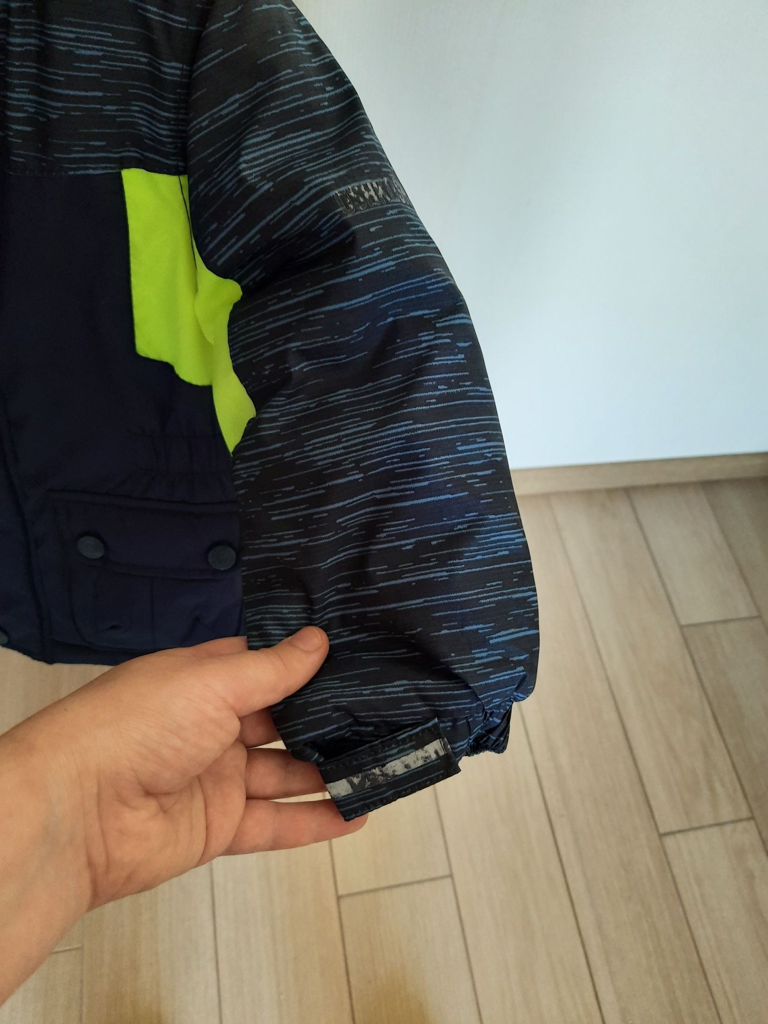 Куртка тепла oshkosh 24 м(2р)