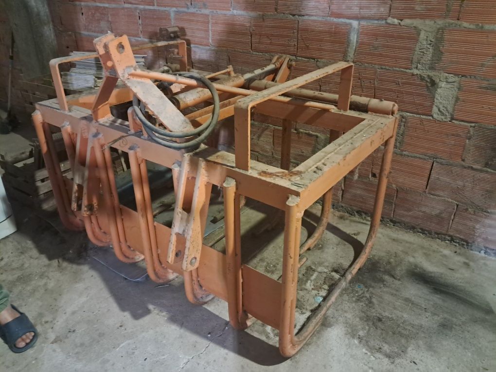 Ferramenta para colheita de lenha