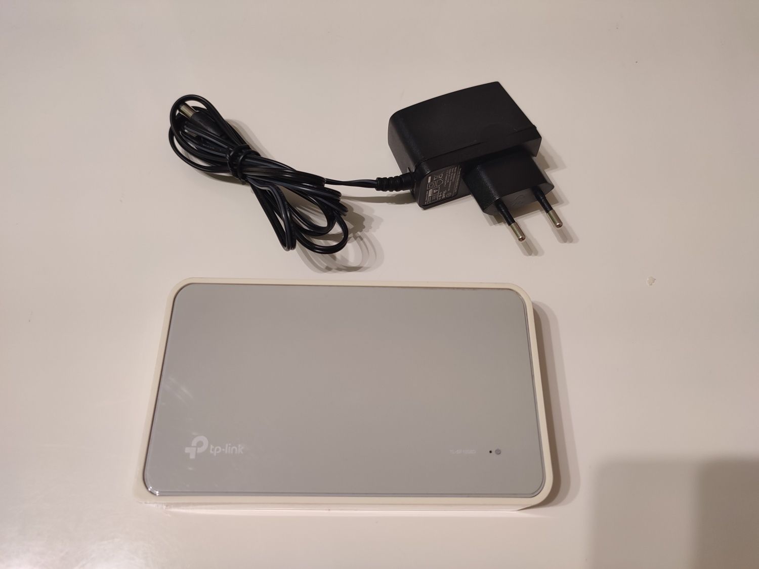 Комутатор TP-LINK TL-SF 1008D 8*100Мбіт/с