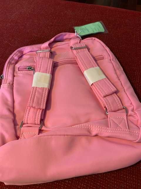 Mochila cor de rosa