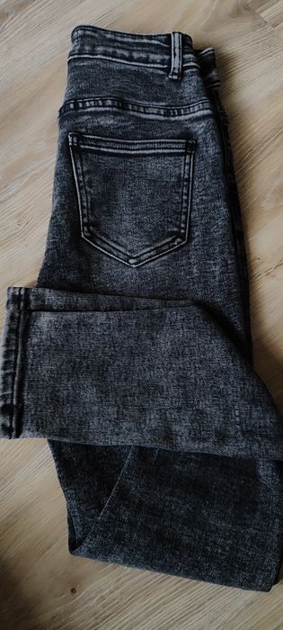 Spodnie rurki ciemne marmurki r.29 MSARA