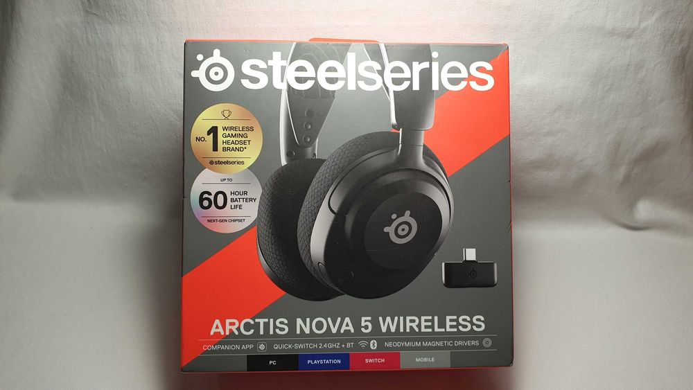 Słuchawki bezprzewodowe SteelSeries Arctis Nova 5 jak NOWE.